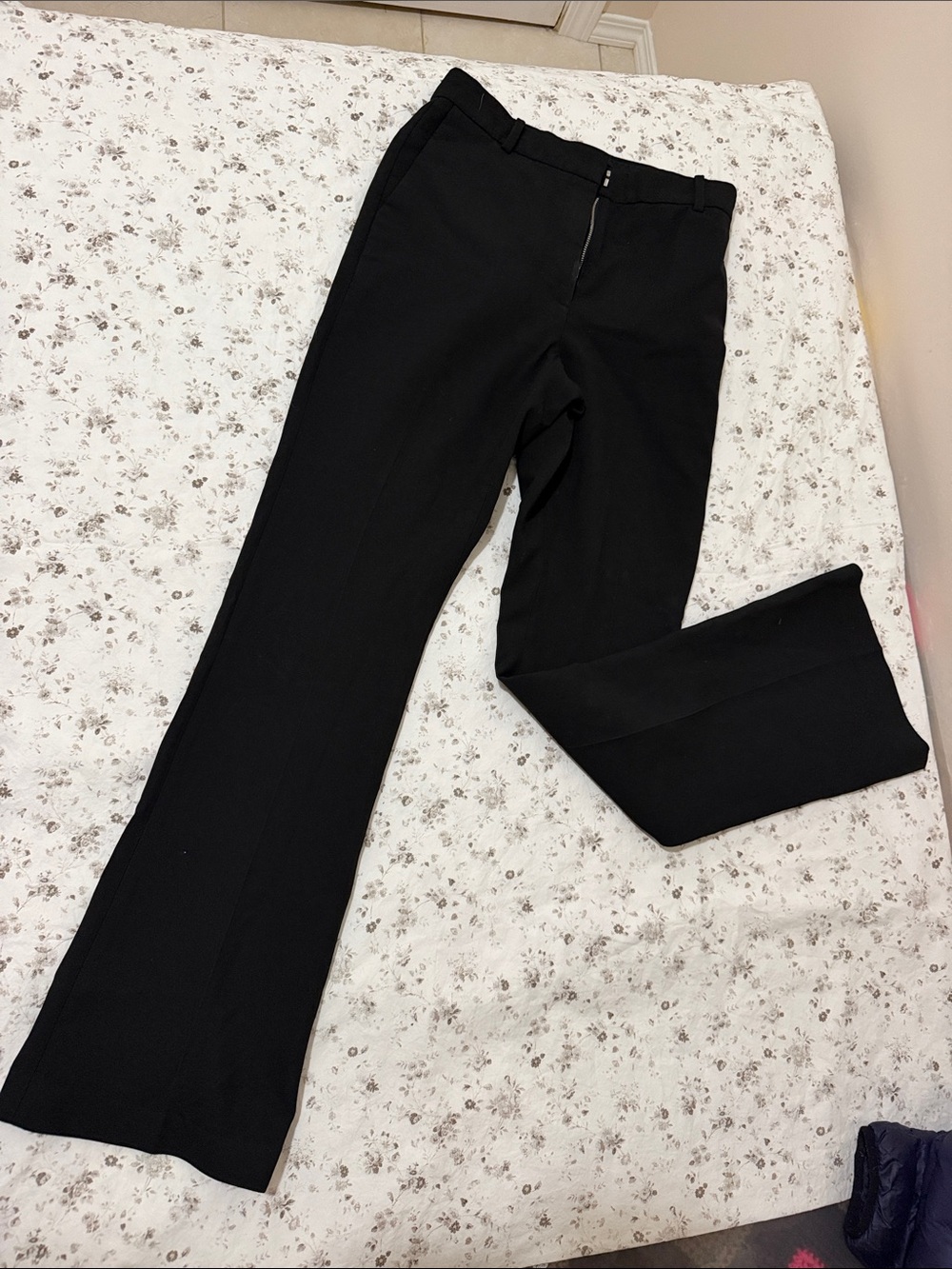 Babaton Black Flare Wide-Leg Jeans